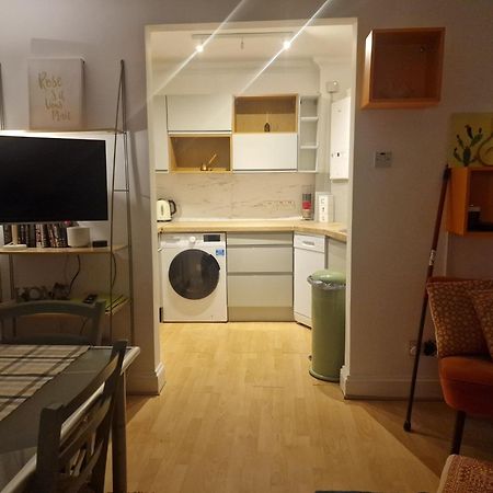 Brondesbury Arms Apartment Londra Exterior foto