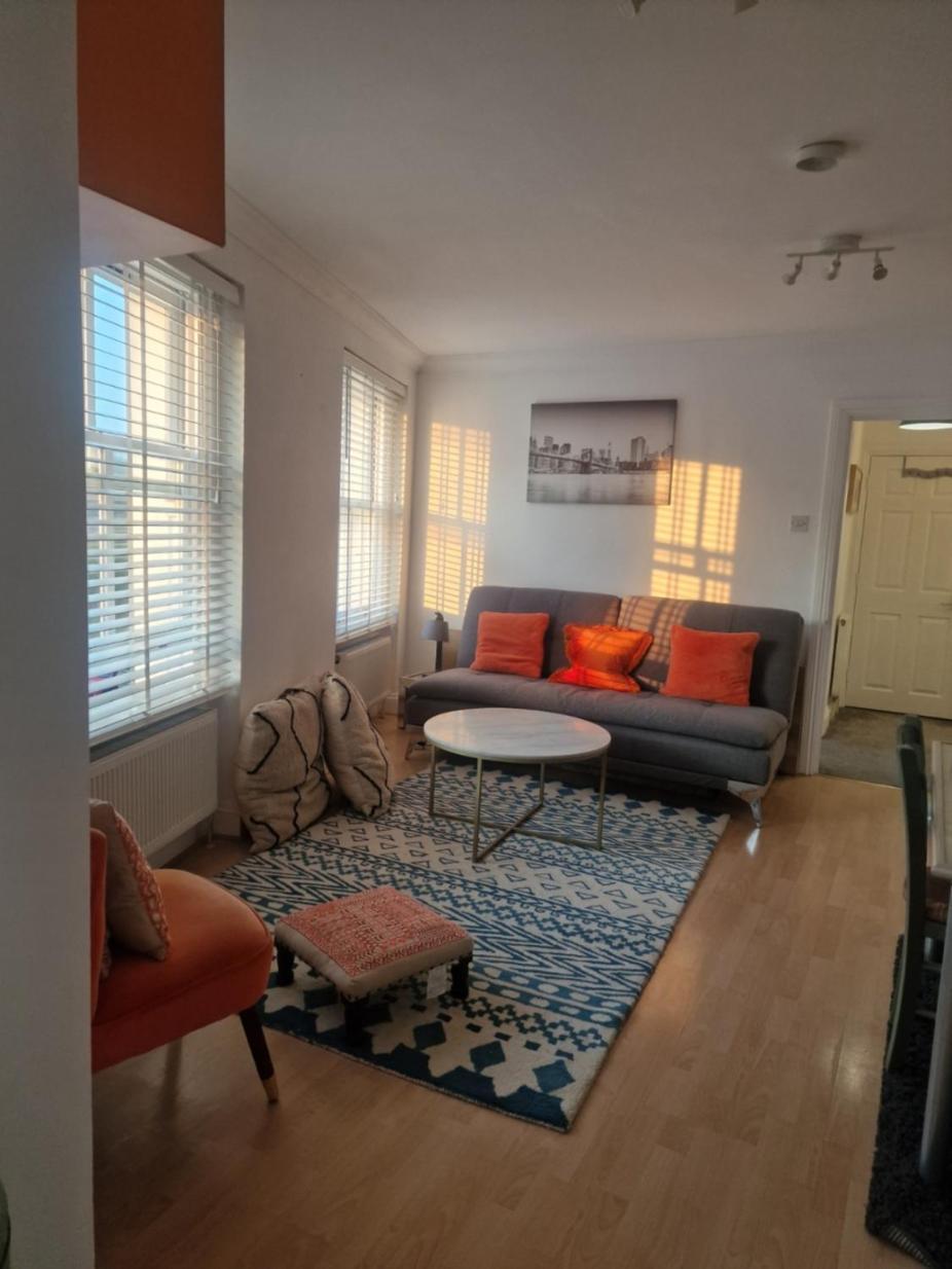 Brondesbury Arms Apartment Londra Exterior foto