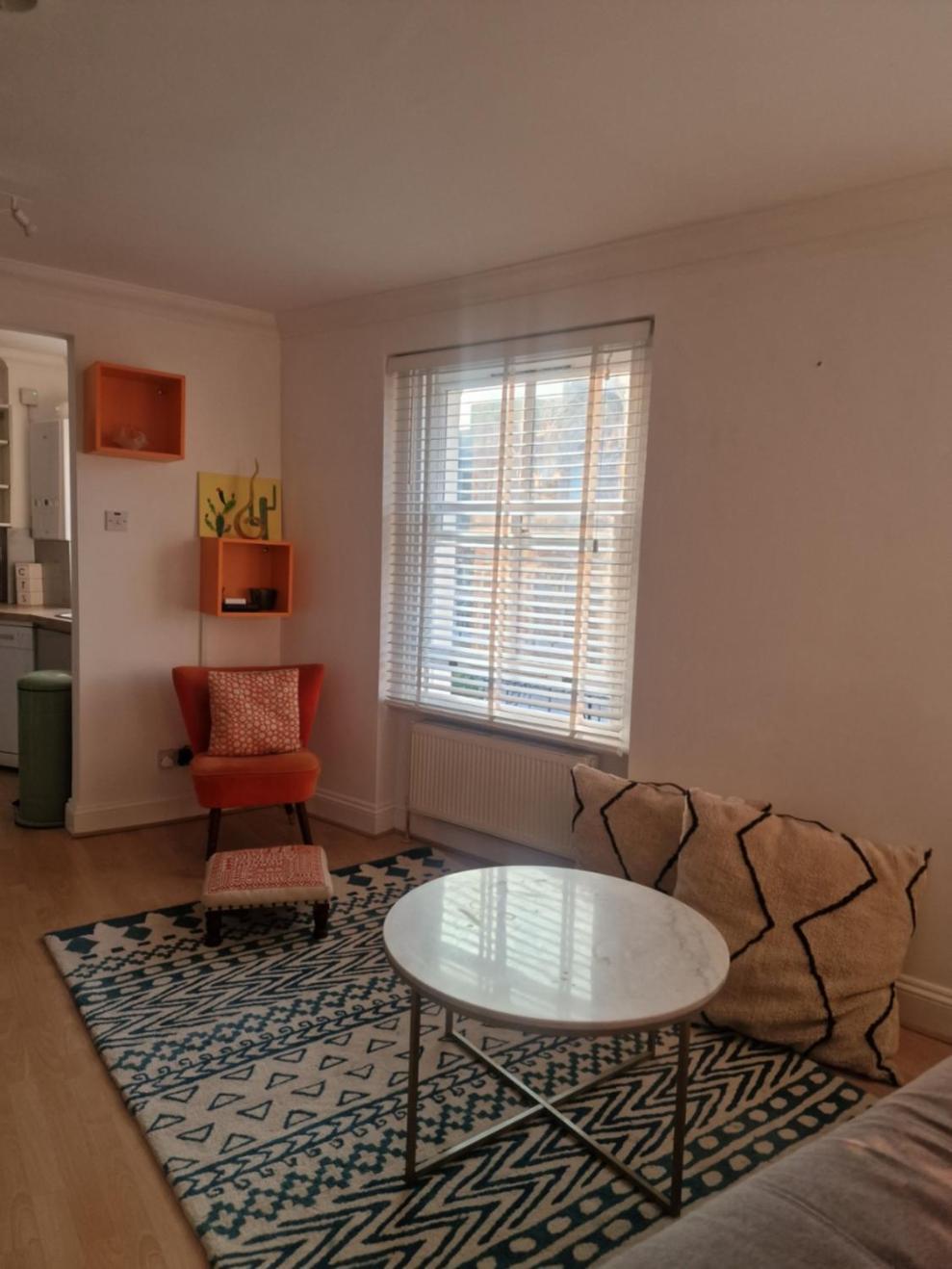 Brondesbury Arms Apartment Londra Exterior foto