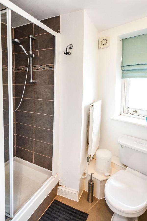 Brondesbury Arms Apartment Londra Exterior foto